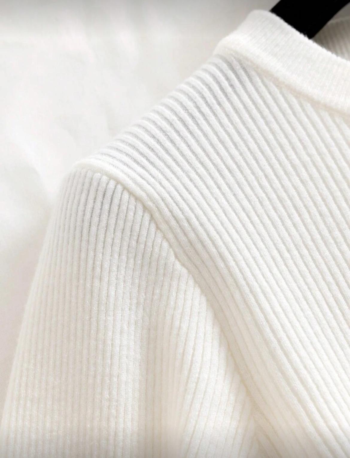 Venna Ribbed Button Sleeve Top